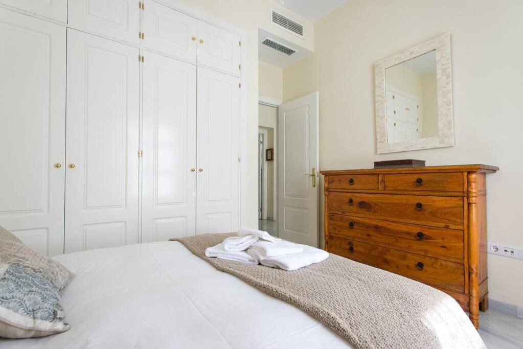 Apt. Sierpes-Cuna, Wifi, Hvac Sevilla Bagian luar foto